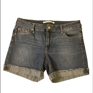 Celebrity pink denim shorts size 11/30 excellent condition